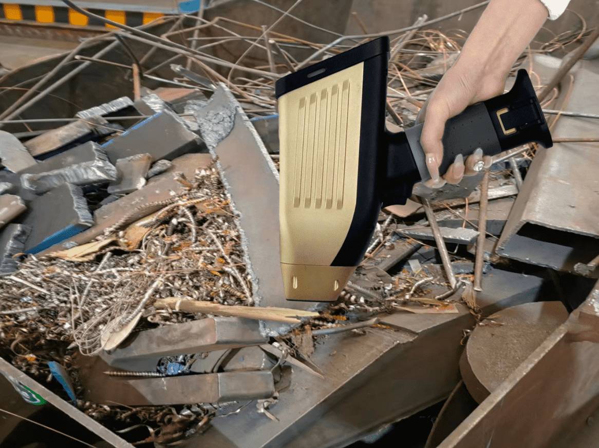 合金废料回收-手持式分析仪